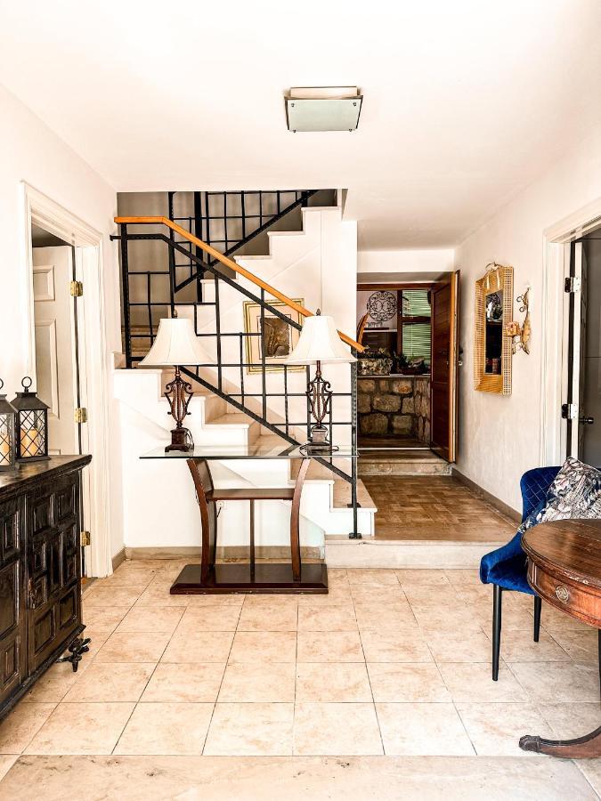 Villa Sunny Villa, With Pool, Bbq, View, Parking